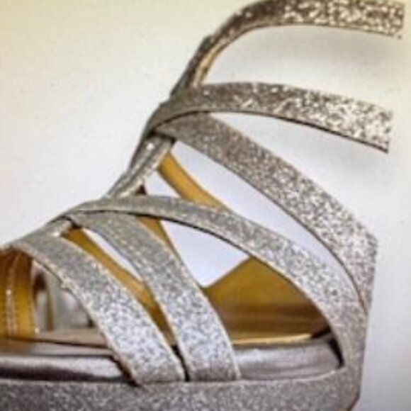 Naturalizer BAYLOR Strappy Platform Dress Sandal | Silver Glitter, Sz 9 NEW - Picture 6 of 8